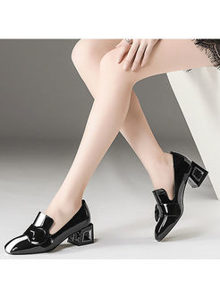 Stylish Solid Color Square Heel Shoes
