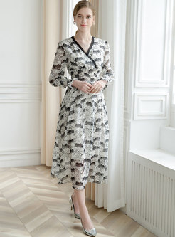 Trendy Print V-neck Flouncing Maxi Dress