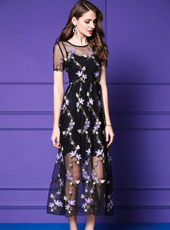 Chic See-through Embroidered Splicing Holiday Maxi Dress
