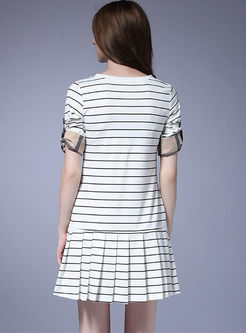 Brief Casual O-neck Striped T-shirt Dress