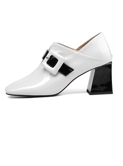 Color-blocked Chunky Heel Buckle Square Toe Shoes