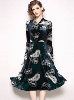 Elegant Velvet Print Tie-collar Slim Skater Dress
