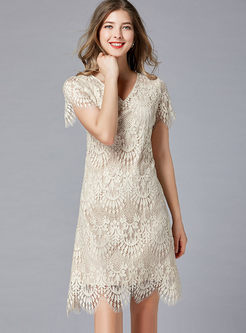 V-neck Short Sleeve Lace Bodycon Dress