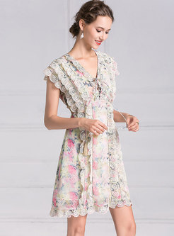 Lace Splicing Print V-neck High Waist Skater Dress