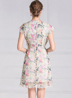 Lace Splicing Print V-neck High Waist Skater Dress