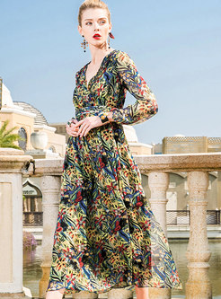 Elegant Floral V-neck Gathered Waist Slim Dress