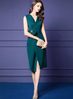 Solid Color V-neck Bowknot Slim Dress