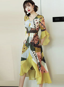 Fashion V-neck Flare Sleeve Print Dress