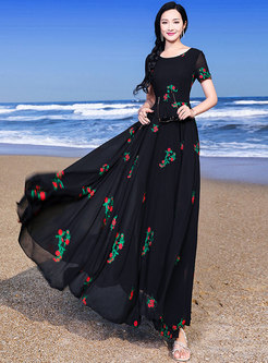 Trendy Black Embroidered Pullover Maxi Dress