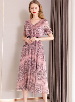 Trendy V-neck Print Gathered Waist Maxi Dress
