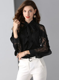 Sexy Lace Splicing Tie-collar Falbala Blouse With Cami