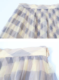 Stylish Color-blocked Plaid Pleated Skirt