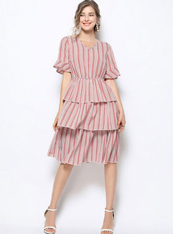 V-neck Short Sleeve Striped Cake Dress
