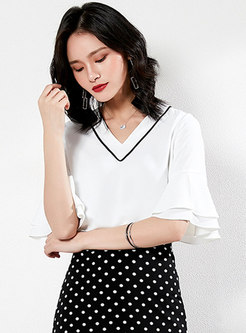 Stylish Hit Color Splicing Flare Sleeve Blouse