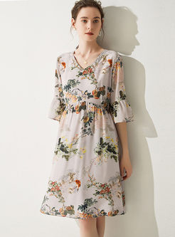 Fashion V-neck Big Hem Silk Print Dress