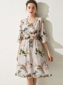 Fashion V-neck Big Hem Silk Print Dress