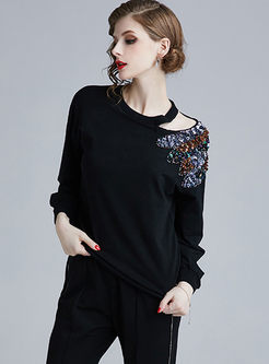 O-neck Hollow Out Beaded Pullover Sweatshirt