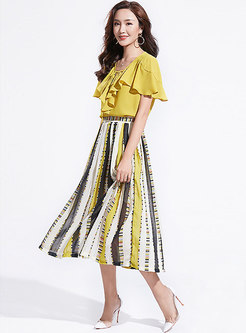V-neck Falbala Yellow Top & Striped Skirt