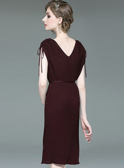 Pure Color V-neck Sleeveless Tie-waist Knitted Dress