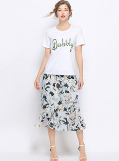 O-neck Beaded Slim T-shirt & Slim Print Falbala Skirt