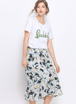 O-neck Beaded Slim T-shirt & Slim Print Falbala Skirt