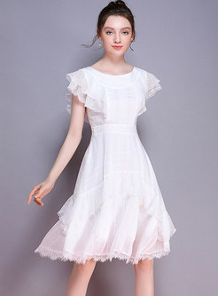 Fashion Falbala Lace Splicing White Skater Dress