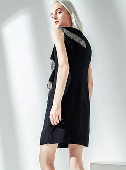 Black O-neck Sleeveless Tassel Slim Dress