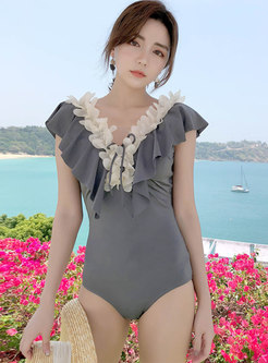 Chic Stereoscopic Flower V-neck One Piece Swimwear
