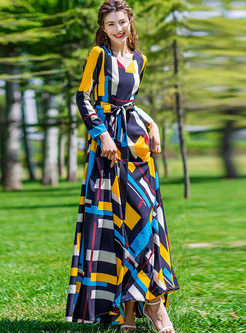Bohemian V-neck Long Sleeve Geometric Print Dress