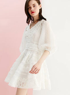 V-neck Puff Sleeve Lace Splicing Mesh Dress