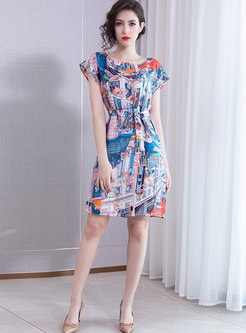 Chic Print O-neck Tie-waist Slim Mini Dress