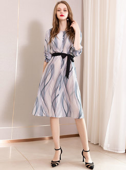 Elegant Print Flare Sleeve Tie-waist Midi Dress