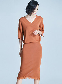 Brief V-neck Loose Knitted Top & Lace Splicing Sheath Skirt