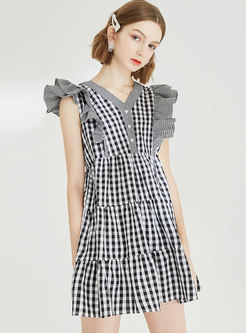 Stylish V-neck Sleeveless Plaid Falbala Mini Dress