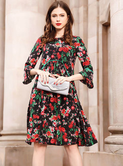 Stylish Floral Print Fold Flare Sleeve Casual Shift Dress