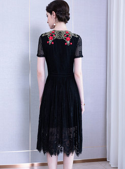 Stylish Embroidered Nail Bead Black Lace Pleated Dress