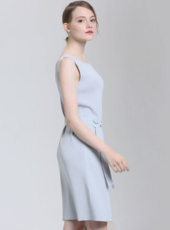 Solid Color O-neck Sleeveless Belted Split Knitted Dress