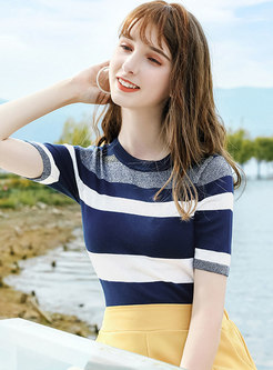 All-matched O-neck Striped Knitted T-shirt