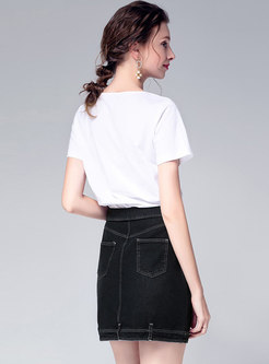 V-neck Stereoscopic Pattern T-shirt & Black Denim Sheath Skirt