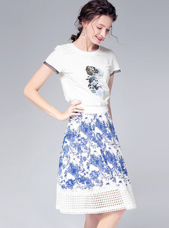 Vintage Print T-shirt & Hollow Out Splicing Skirt