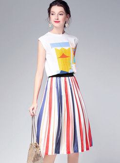 Brief Print Sleeveless T-shirt & Color-blocked Striped Skirt
