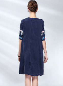 Ethnic O-neck Embroidered Half Sleeve Shift Dress