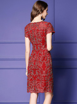Elegant O-neck Embroidered Slim Plus-size Bodycon Dress