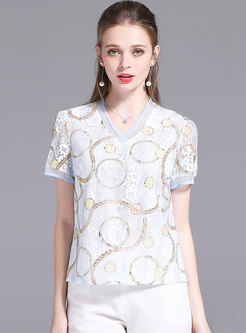 V-neck Lace Print Hollow Out Slim T-shirt