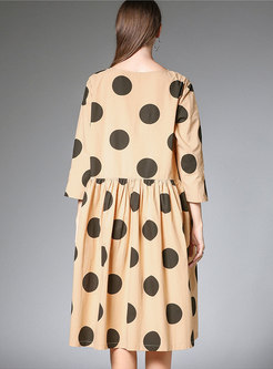 Casual Plus Size Polka Dot Pleated Shift Dress