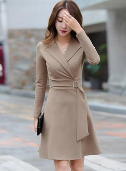 Contrast Solid Color Turn-down Collar Long Sleeves Mini Dresses
