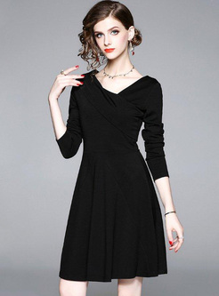Contrast Solid Color V-Neck Long Sleeves Little Black A-Line Dresses