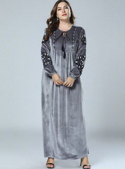 Casual O-neck Tied Embroidered Velvet Maxi Dress