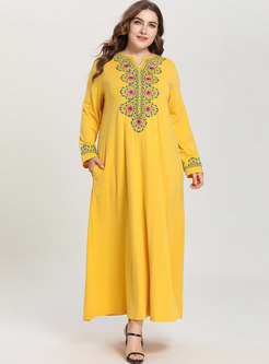 Casual Plus Size Loose Embroidered Maxi Dress