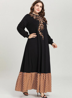 Stylish Splicing Embroidered Knitted Maxi Dress